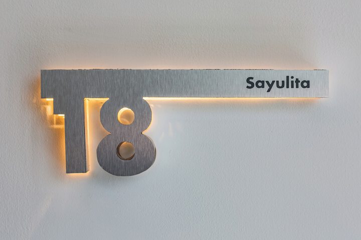 Room 146 of 329