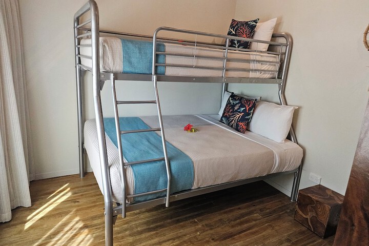 Room 27 of 91