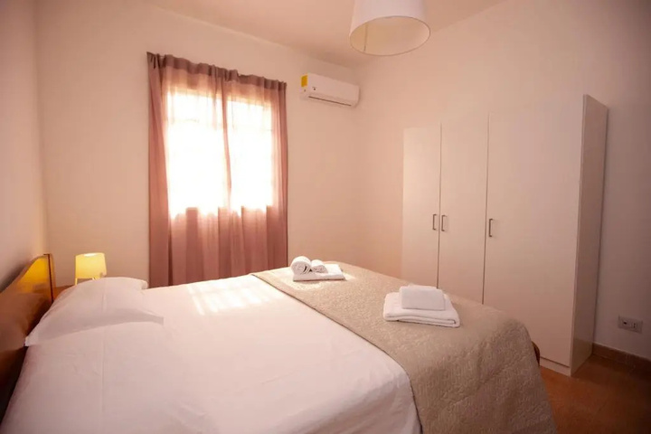 Room 3 of 16
