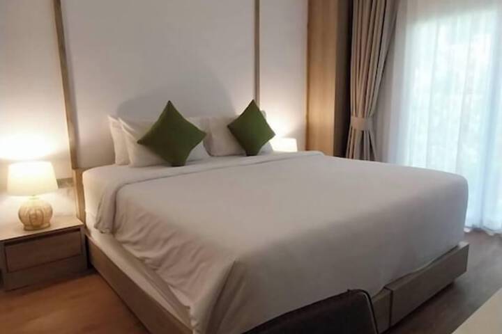Room 72 of 174