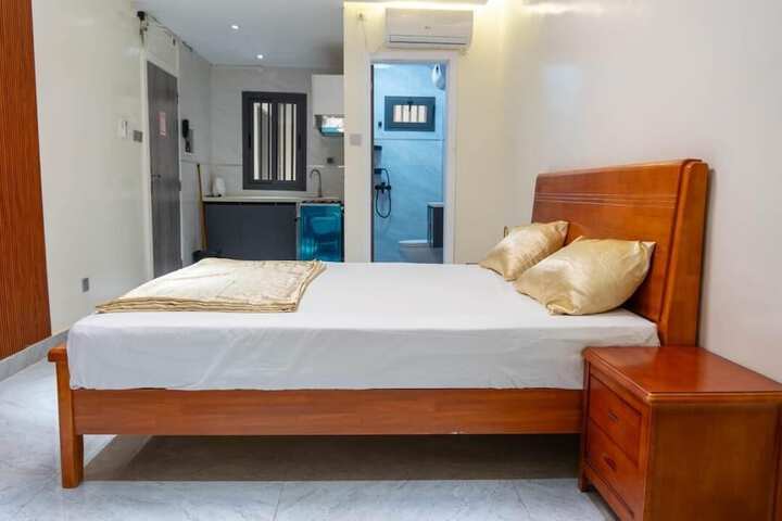 Room 14 of 34
