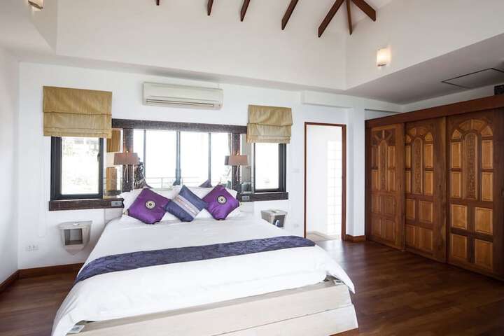 Room 5 of 56