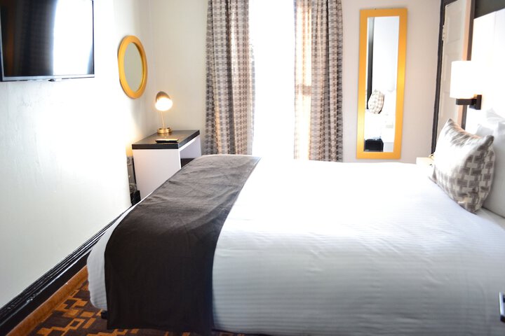 Room 20 of 42