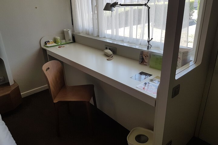 Room 8 of 44