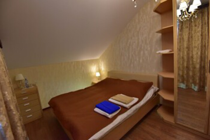 Room 18 of 47