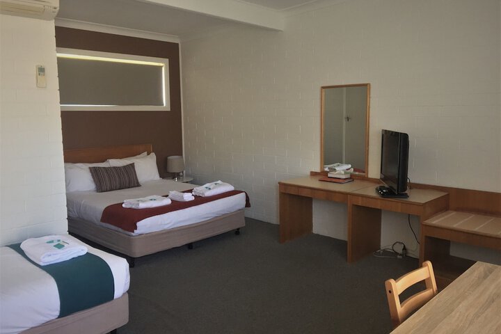 Room 5 of 37