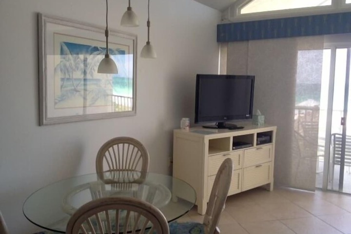 Room 34 of 164