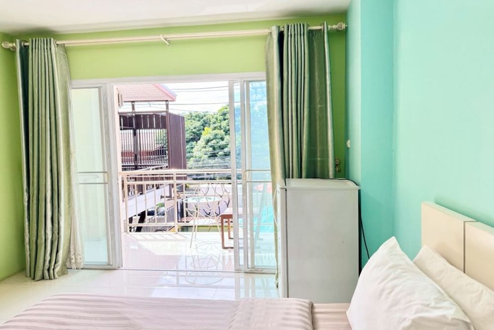 Room 38 of 95
