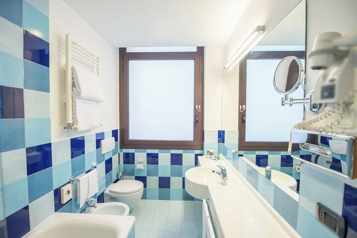 Clean Restrooms