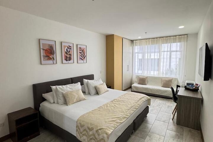 Room 3 of 8