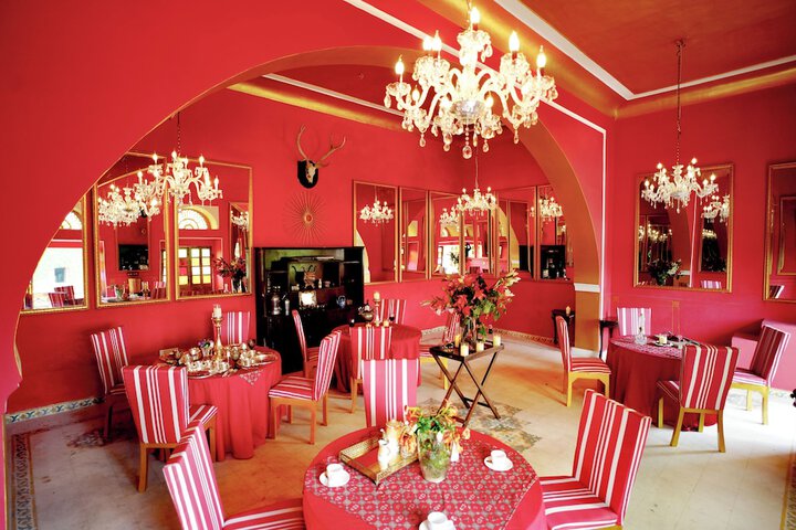 Dining 55 of 69