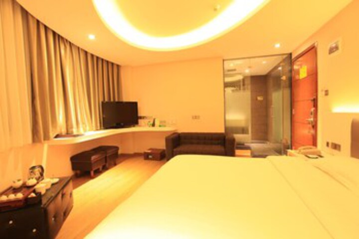 Room 18 of 20