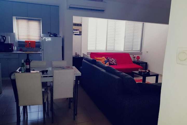 Room 17 of 32