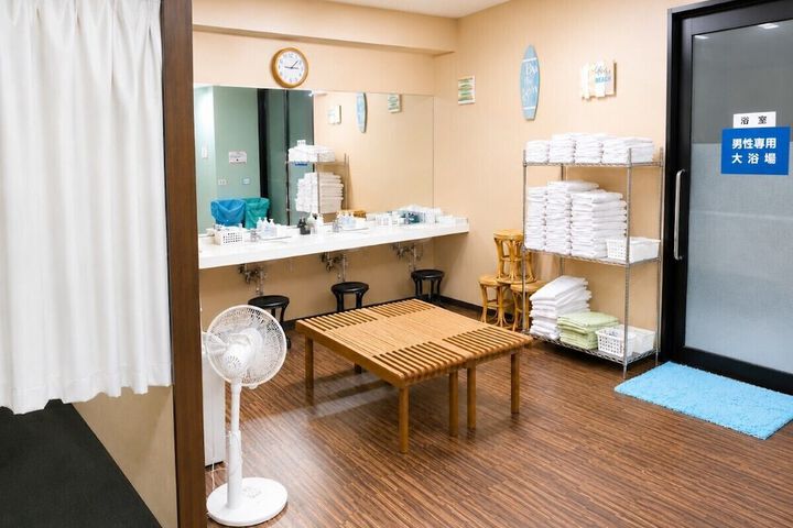 Clean Restrooms