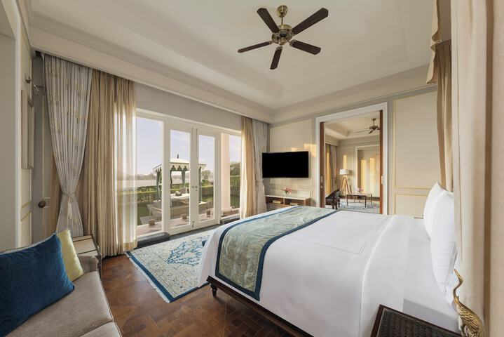 Room 21 of 320