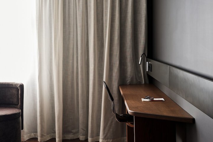 Room 25 of 86