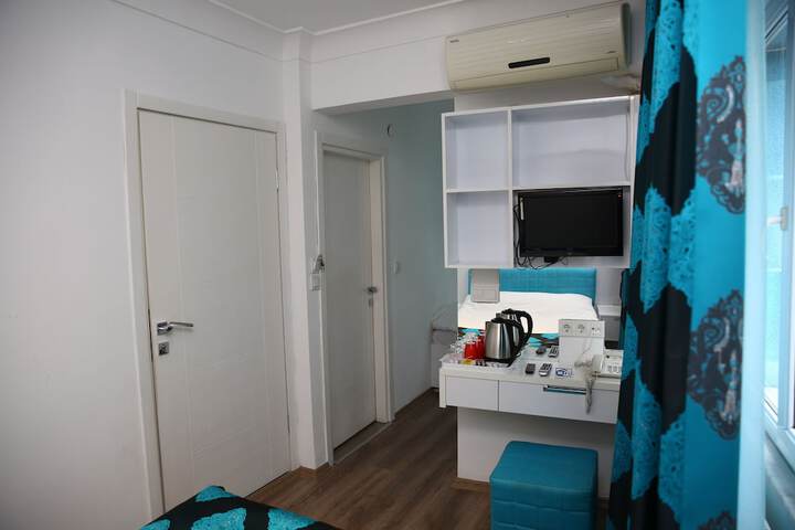 Room 11 of 41