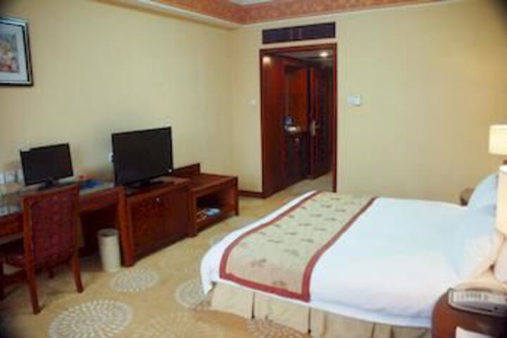 Room 9 of 22