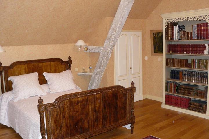 Room 10 of 49