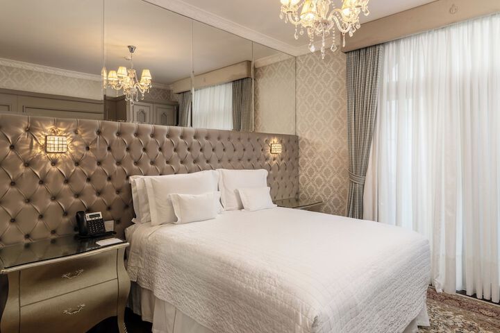 Room 47 of 122