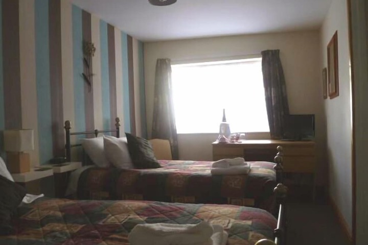 Room 4 of 22