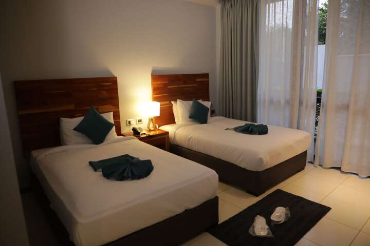 Room 9 of 44
