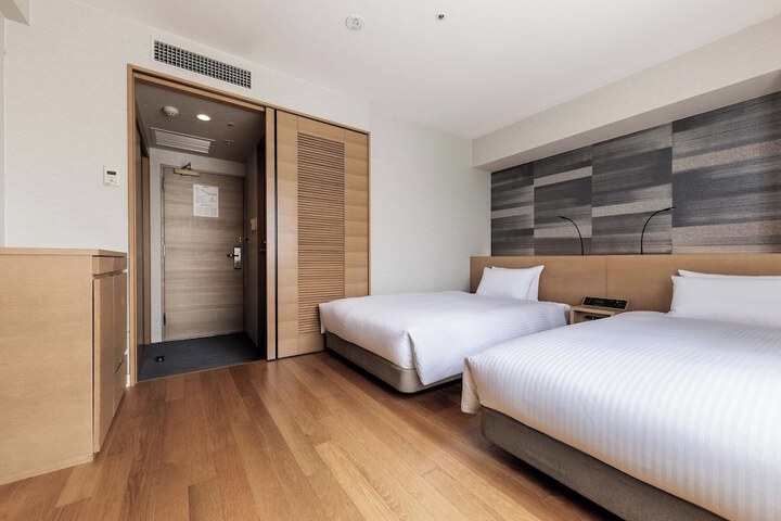 Room 17 of 125
