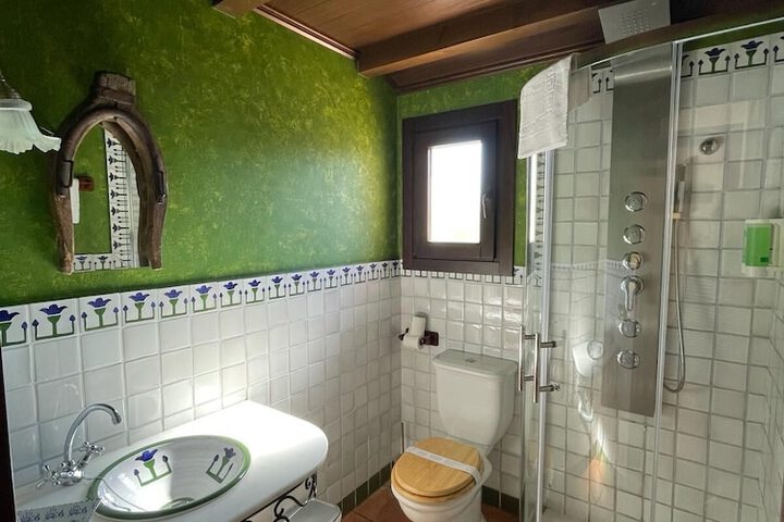 Room 46 of 70