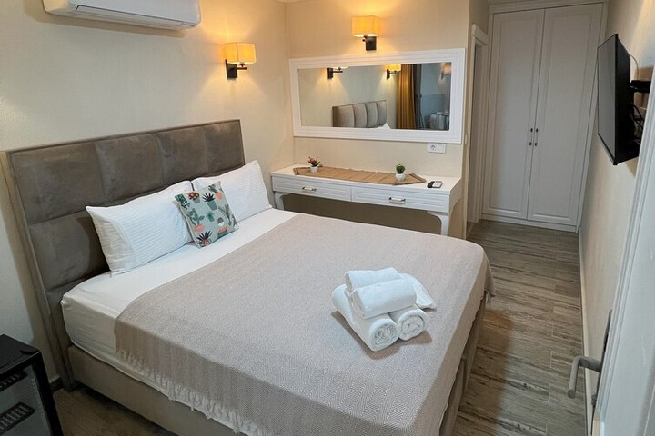 Room 19 of 50
