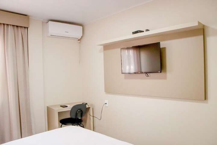 Room 9 of 45