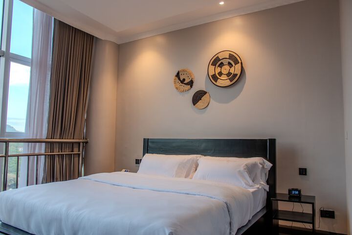 Room 4 of 31
