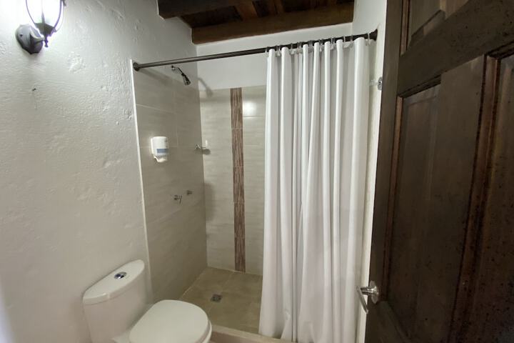 Room 52 of 153