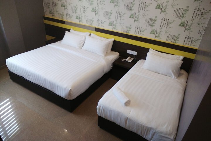 Room 16 of 34