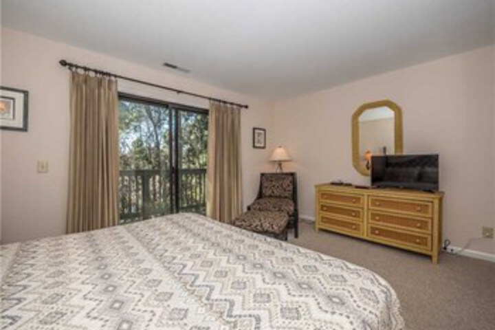 Room 28 of 28