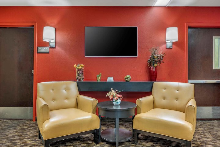 Hotel Interior 4 of 36