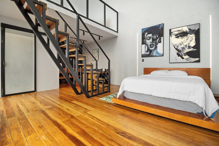 Room 13 of 391