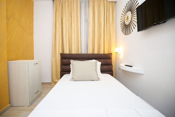 Room 20 of 51