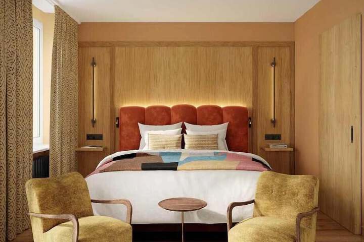 Room 49 of 110