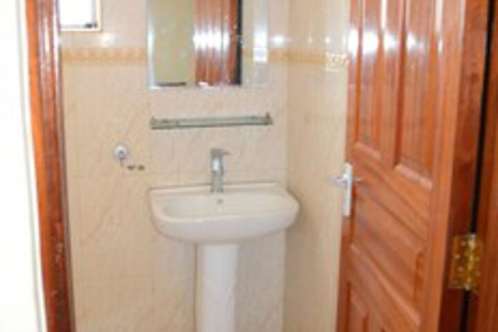 Room 5 of 37