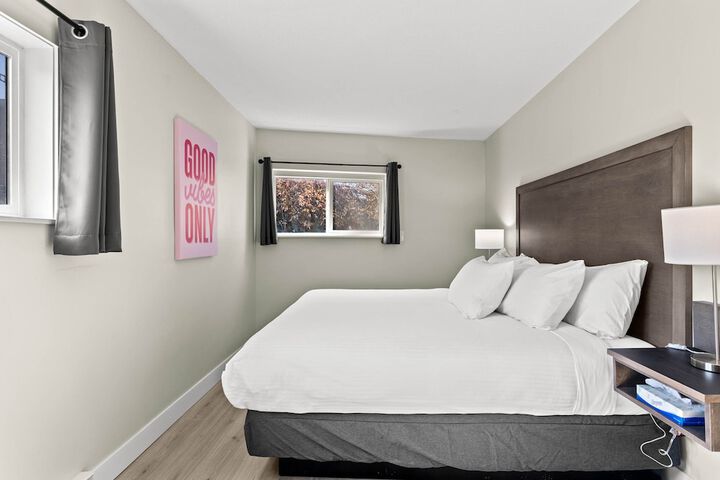 Room 7 of 48