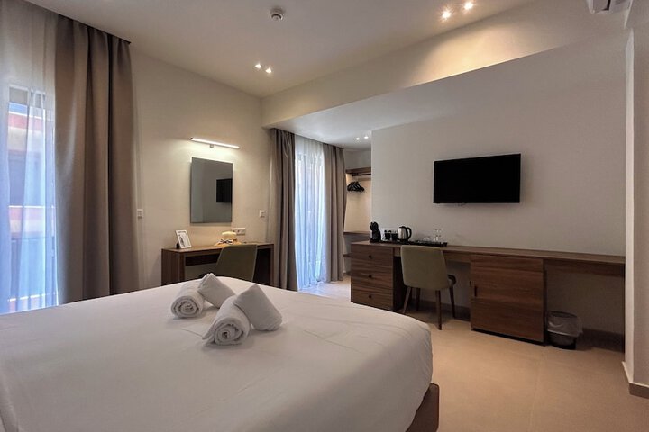 Room 14 of 53
