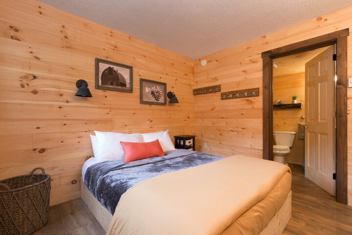 Room 26 of 114