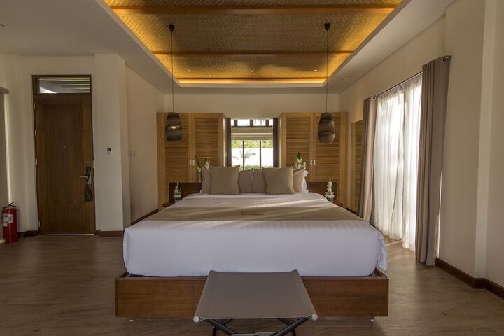 Room 45 of 183