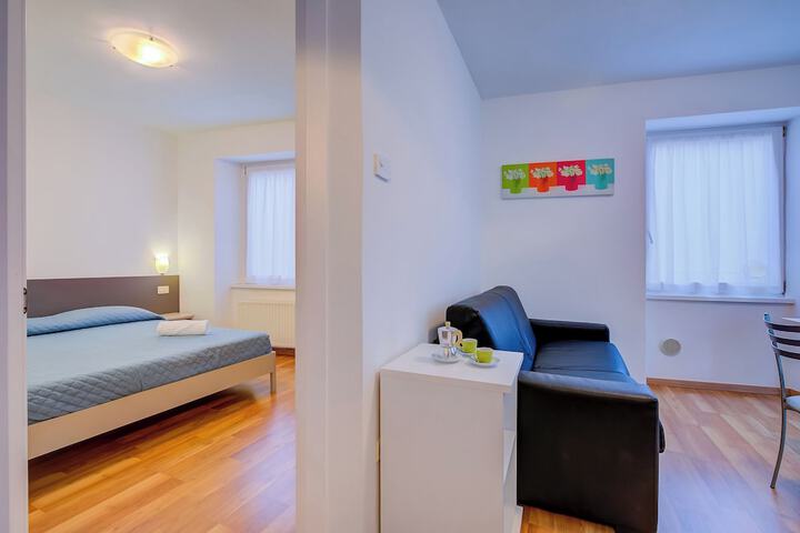 Room 63 of 128