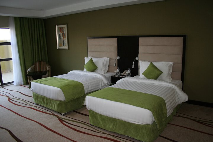 Room 6 of 43