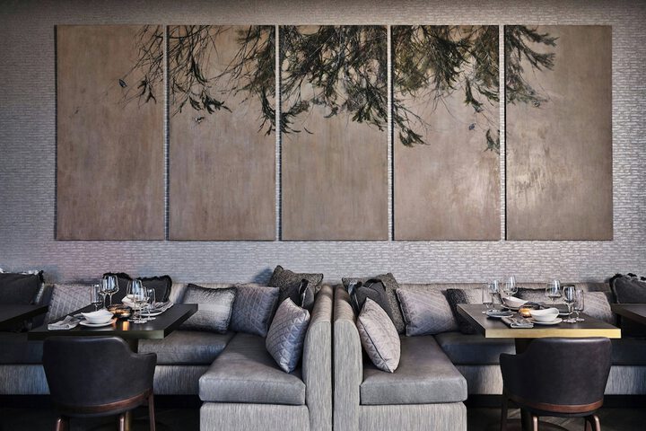 Lounge 112 of 142