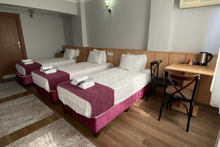 Room 7 of 30