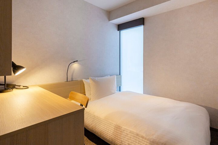 Room 3 of 51