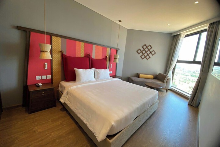 Room 10 of 89
