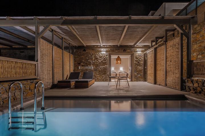 Pool 57 of 87